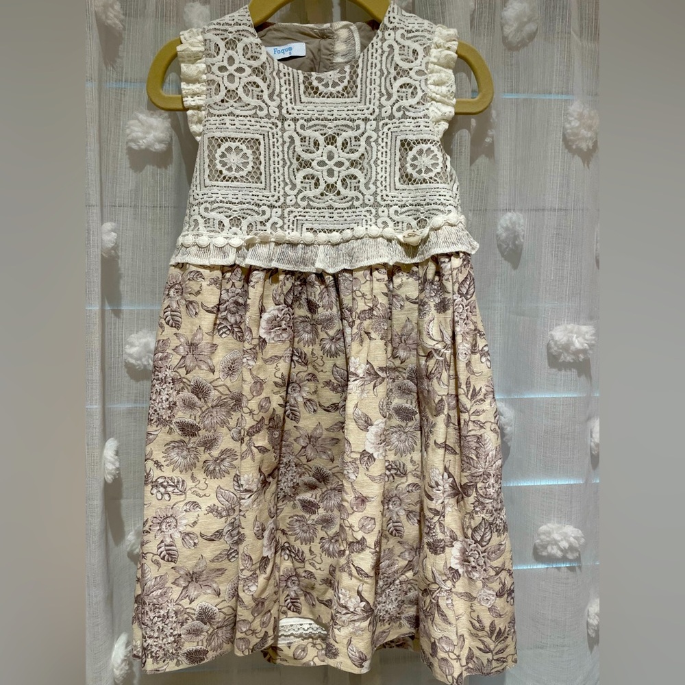 Very elegant and fresh dress